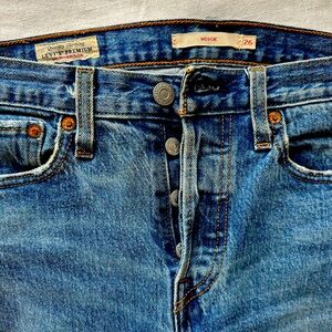 Levi’s wedgie Jeans